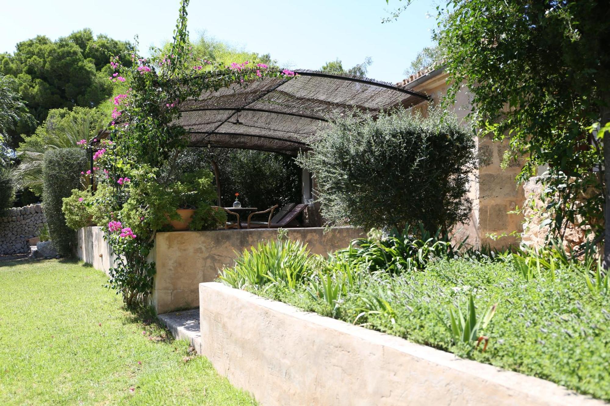 Oliver Moragues Grandhouse & Vineyard Алгайда Стая снимка